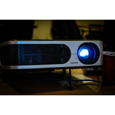  Egate S513 LED Projector