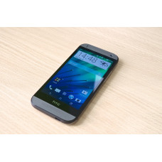 HTC ONE M7 LTE (SILVER - DARK)